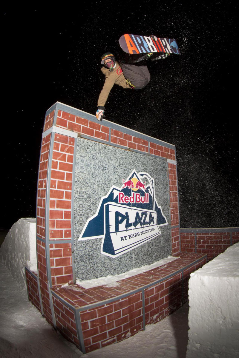 scotty_vine_handplant