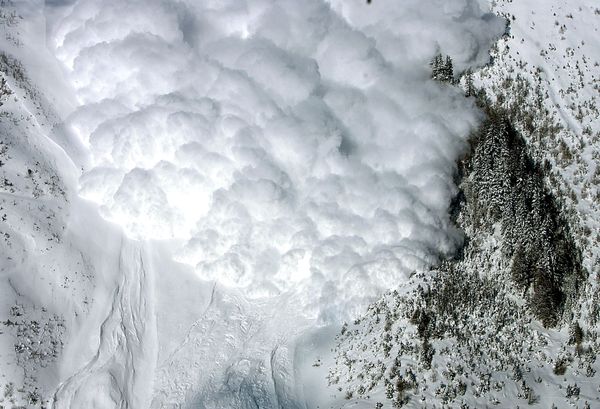 avalanche-avoidance_66541_600x450