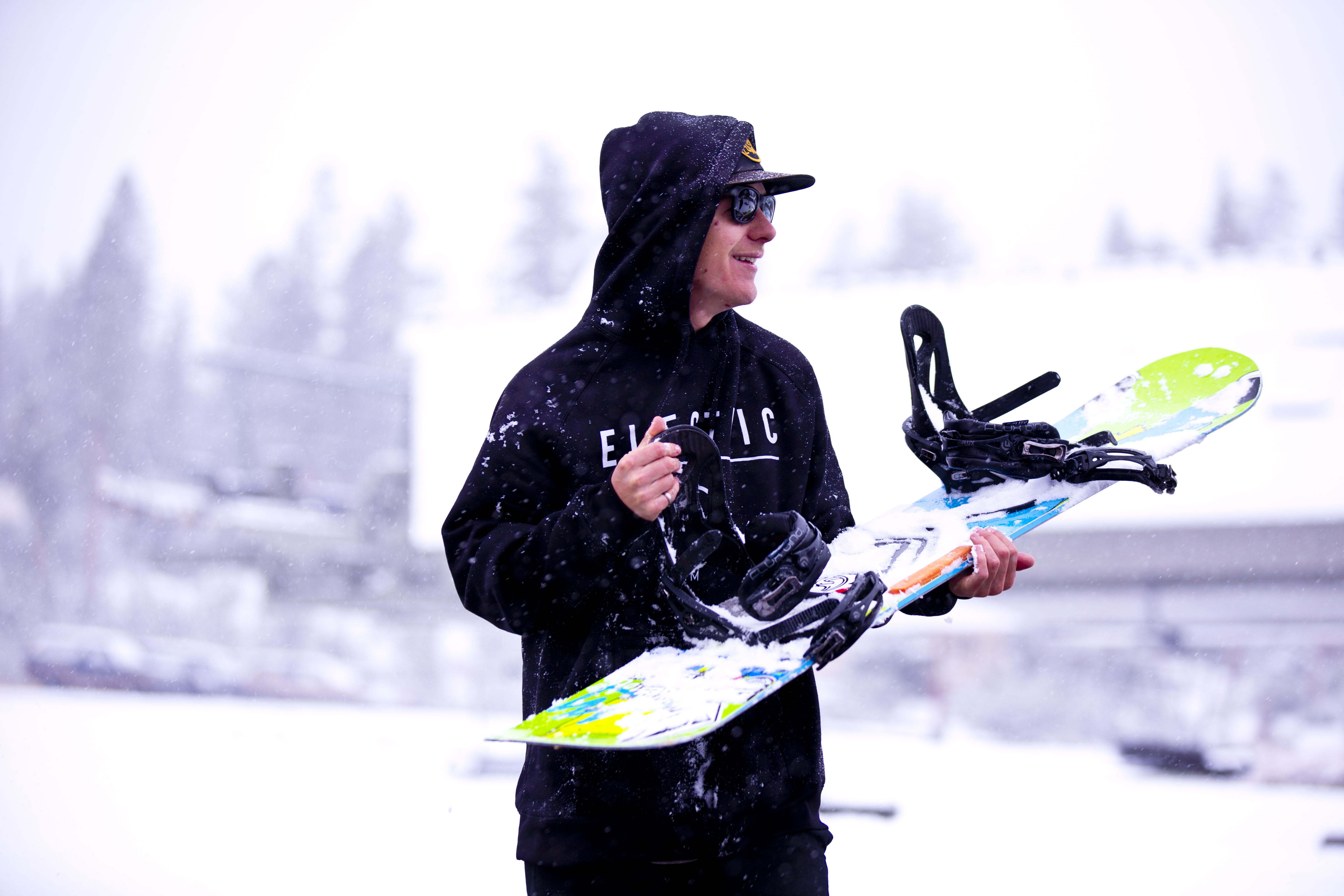 snow in mammoth