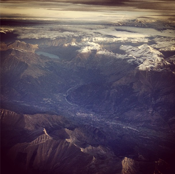 TravisRice_It-has-begun...-First-signs-of-a-new-season.-Snow-capped-Alps.-@unionbindingco-Comocasa