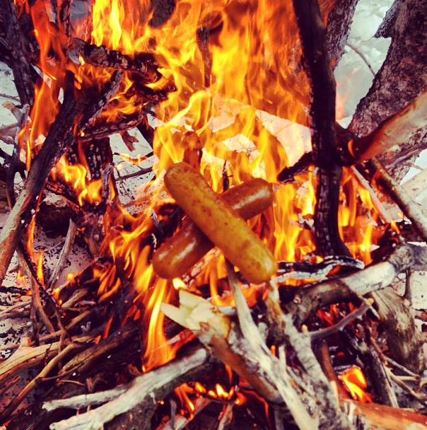 TravisRice_Some-time-it-gets-cold-and-lonely-in-the-back-country-thatswhatfriendsarefor-XGames2013