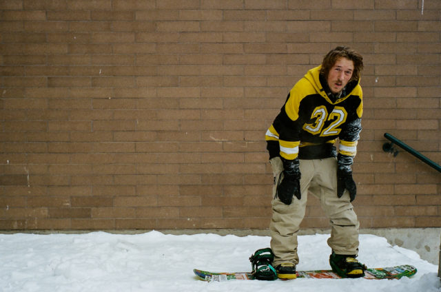 chris-grenier-salomon-snowboards-salomonder-boss-binding