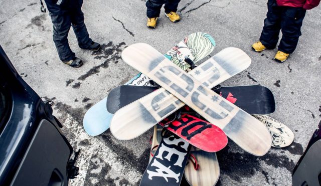 dc-snowboarding-lookbook-2016-2