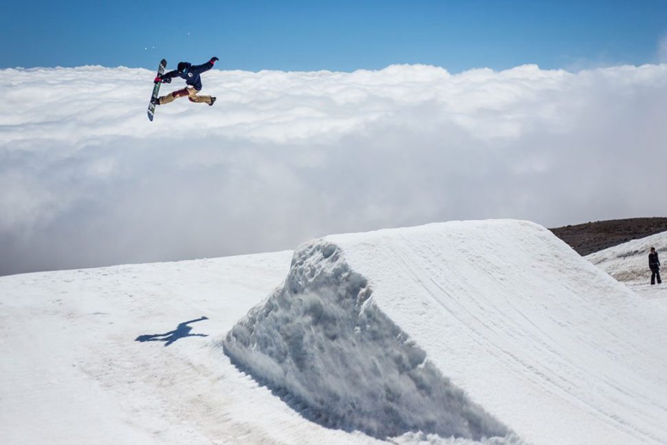 high cascade snowboarding