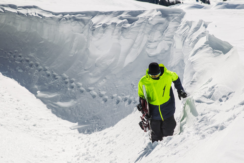 686 GLCR project matt belzile snowboarding