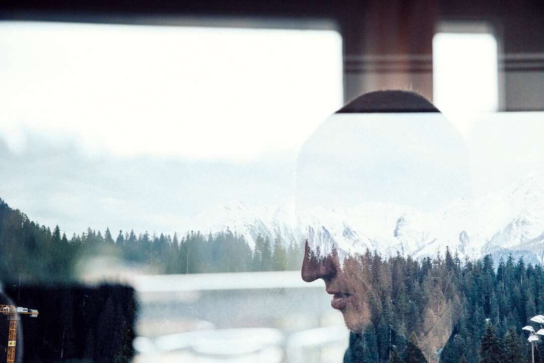 lheureux-gabe-exposure-abstract-terjehaakonson_laax_switzerland_g-lheureux-8389