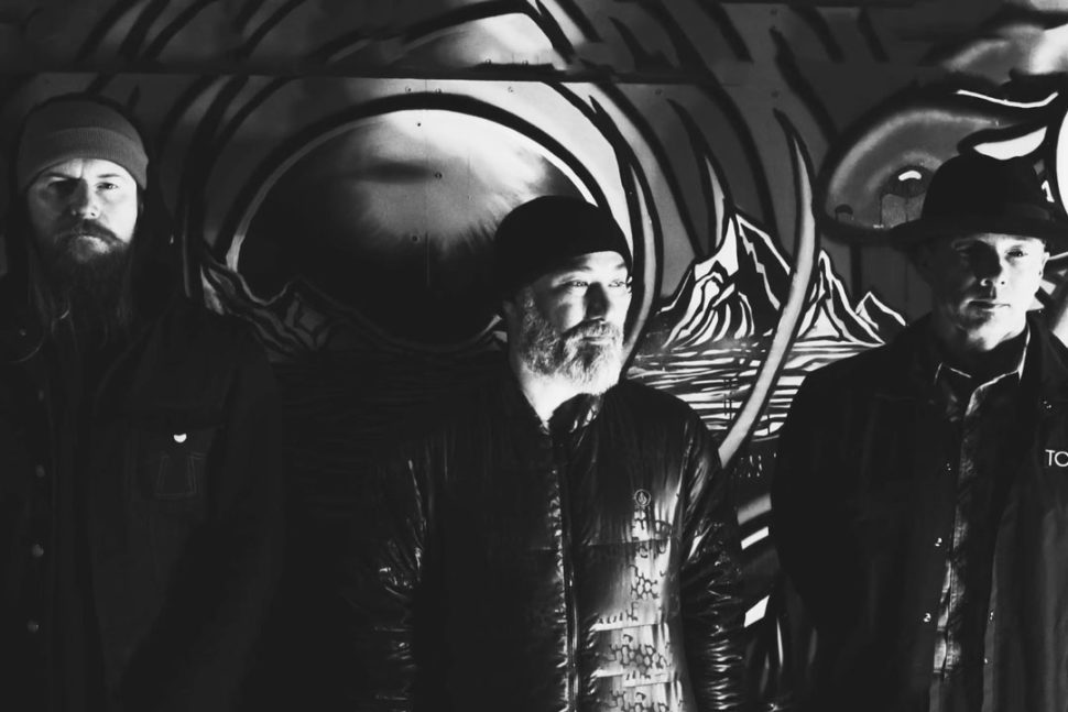 HMNNTR-4-FB.web-1-01