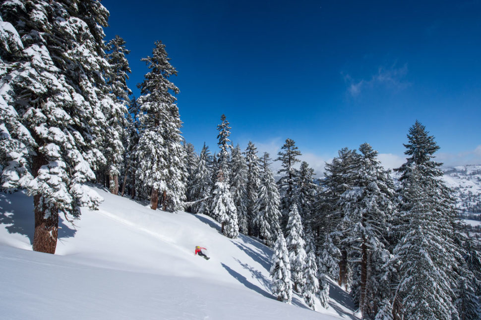 Snowboarder at Kirkwood-Epic-Pass