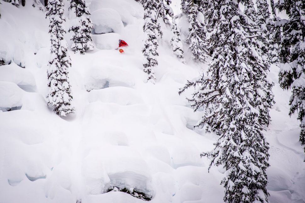 Jake Welch dropping huge pillows