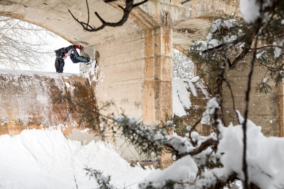 Gus Warbington snowboarding