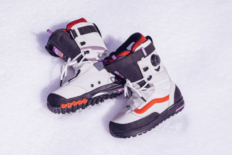 FA21_Snow_Infuse_VN0A3DIL243_A