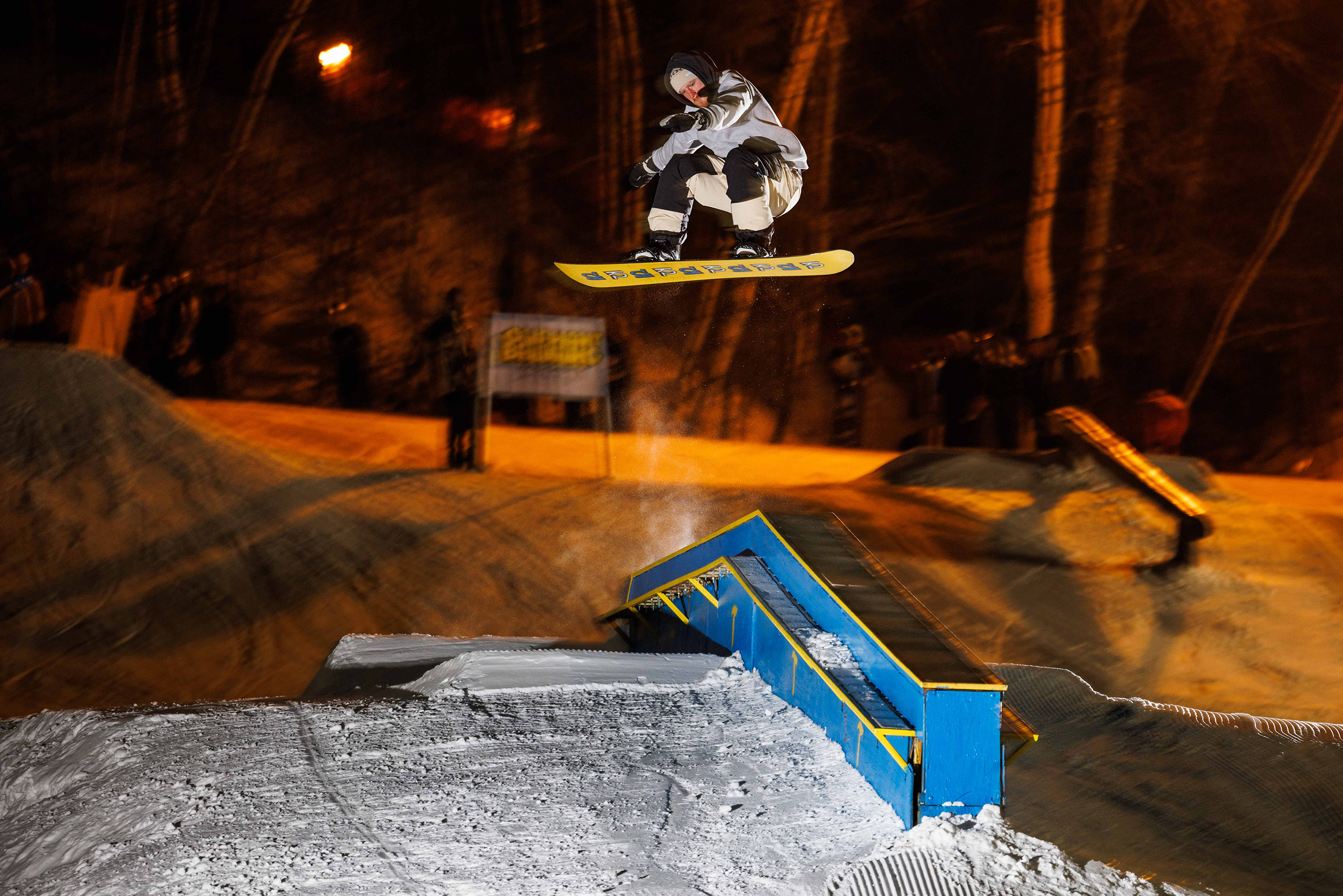 Casey Pflipsen snowboards at Trollhaugen