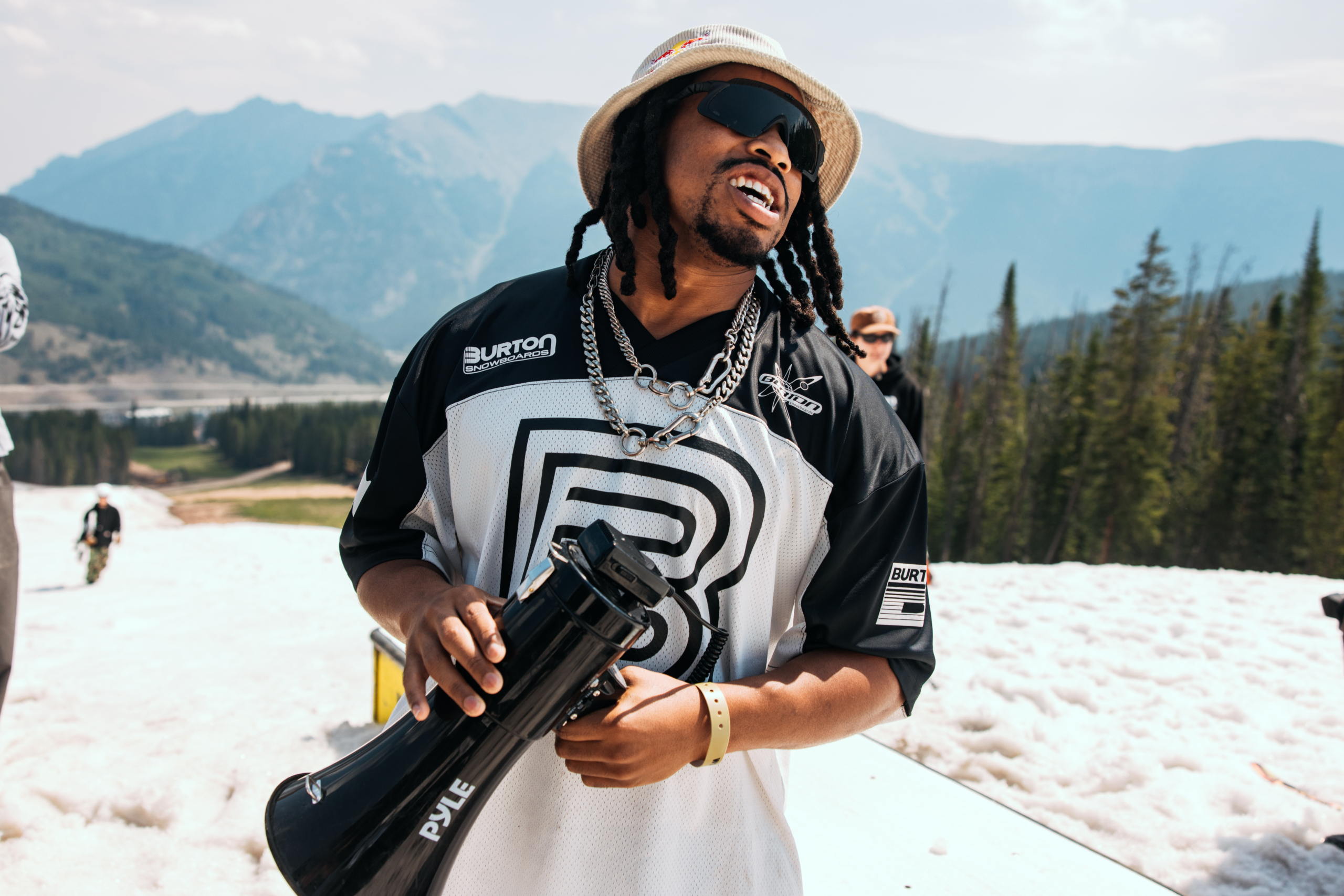 BURTON  Z POLE ポール L Zeb Powell Launches New Collection With Burton – Snowboard Magazine
